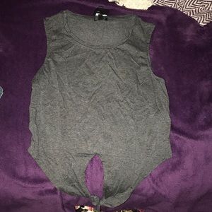 GREY TANK NEVER WORN